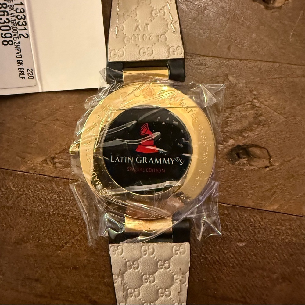 Gucci G Interlocking Black 42MM Dial Leather Strap Watch Latin Grammy Edition - Picture 6 of 15